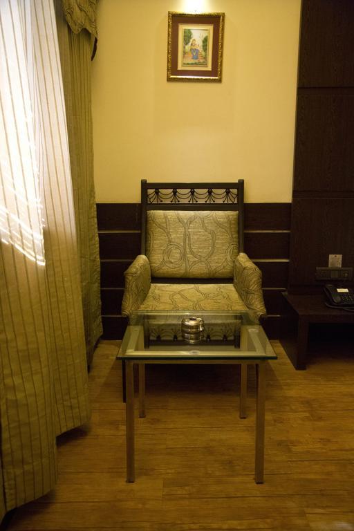 The Rajshahi Palace Indore Bagian luar foto